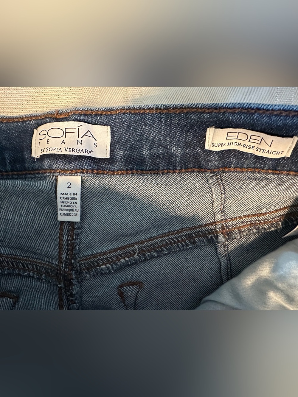 Super High Rise Straight Sofia Vergara Women Jeans Eden Light Distressed Size 2 - Picture 5 of 8